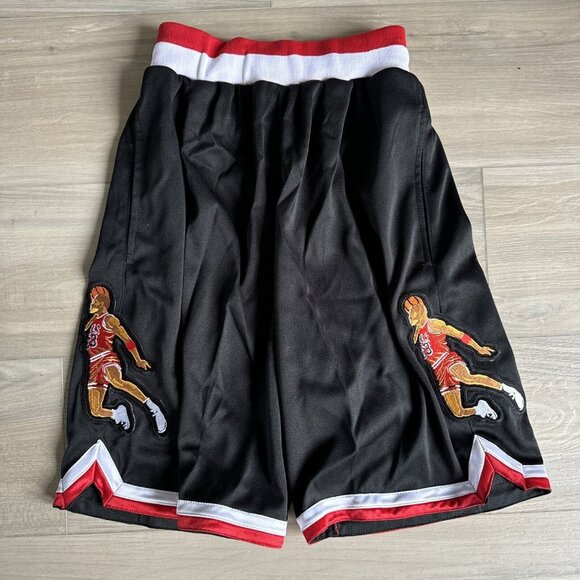 VINTAGE‎ Mperial Sportswear #23 Michael Jordan Chicago Bulls YOUTH KIDS Shorts L - Picture 1 of 11